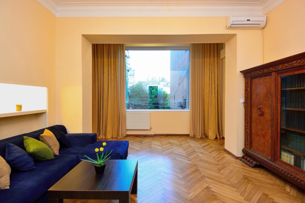Gio'S Apartment Tbilisi Ngoại thất bức ảnh
