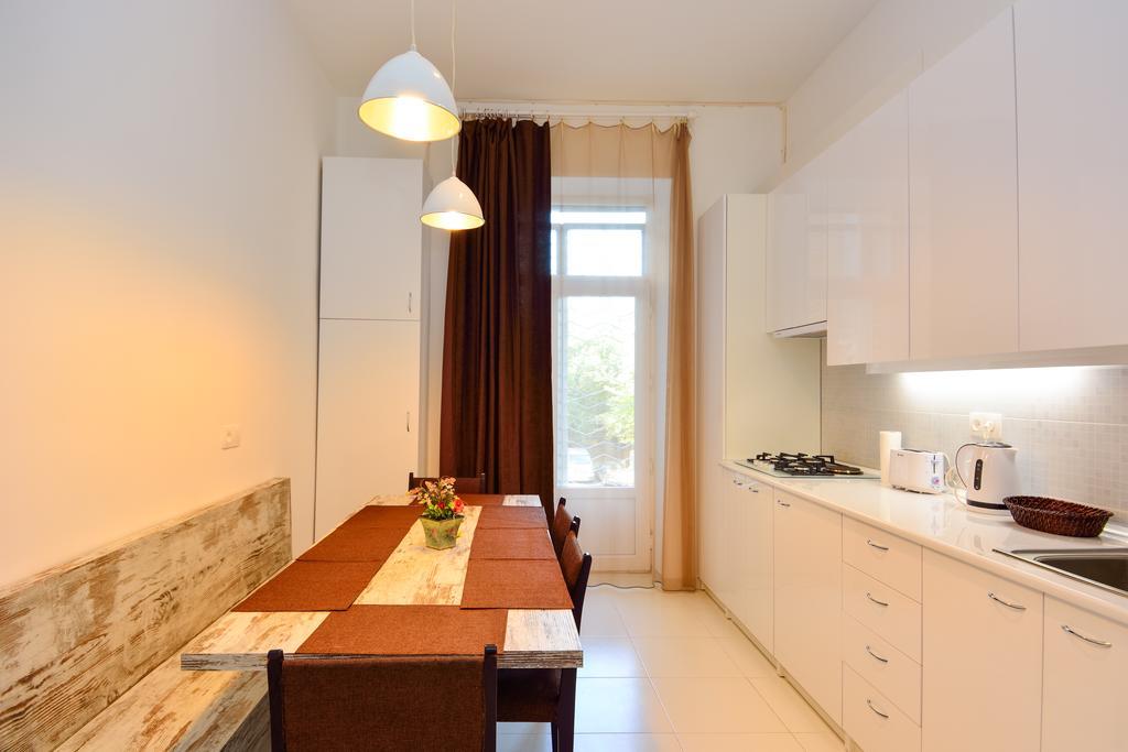 Gio'S Apartment Tbilisi Ngoại thất bức ảnh